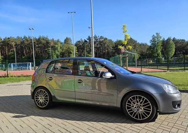 Volkswagen Golf cena 27500 przebieg: 291000, rok produkcji 2005 z Łuków małe 46